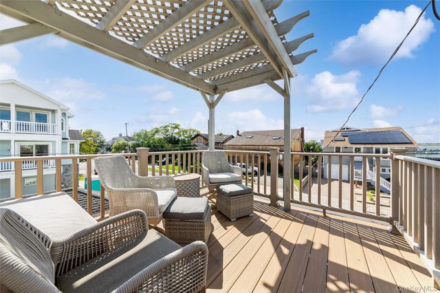 181 Suffolk Road Upper, Island Park, NY 11558