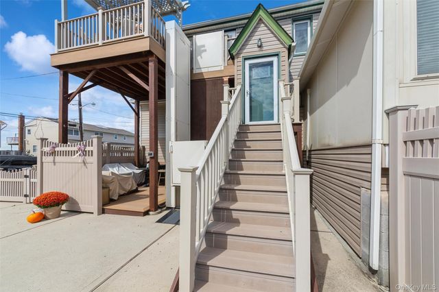 181 Suffolk Road Upper, Island Park, NY 11558