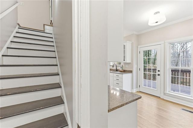 9431 Ponderosa Trail, Gainesville, GA 30506