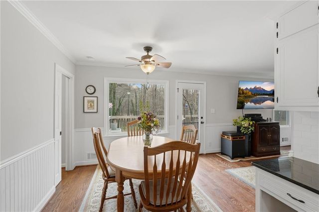 1066 Oak Road SW, Lilburn, GA 30047