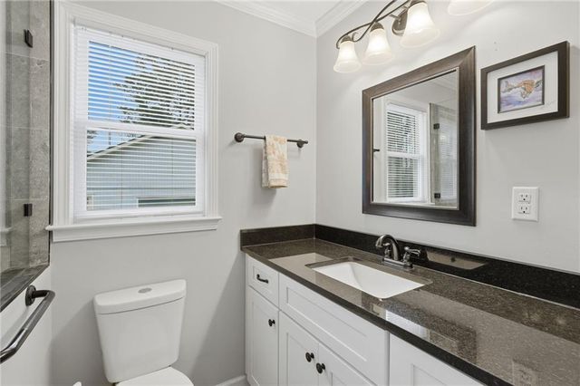 1066 Oak Road SW, Lilburn, GA 30047