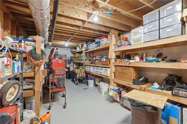 1066 Oak Road SW, Lilburn, GA 30047