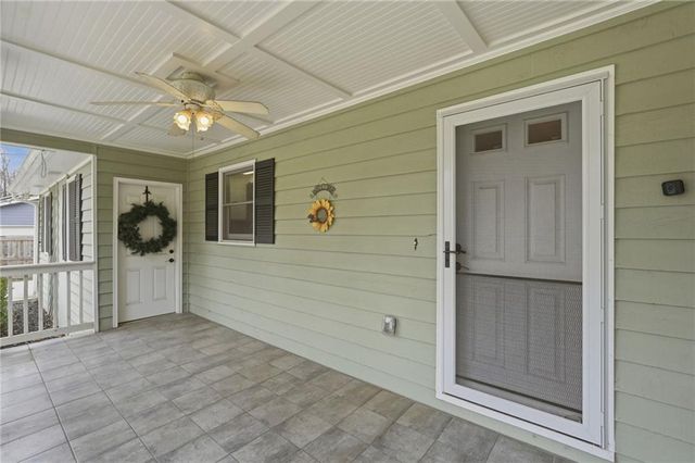 1066 Oak Road SW, Lilburn, GA 30047