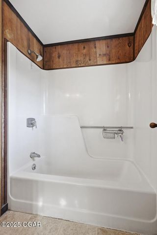 1612-2 County Road 150, Carthage, MO 64836