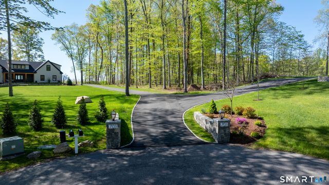 702 Fox Hopyard Road, East Haddam, CT 06423