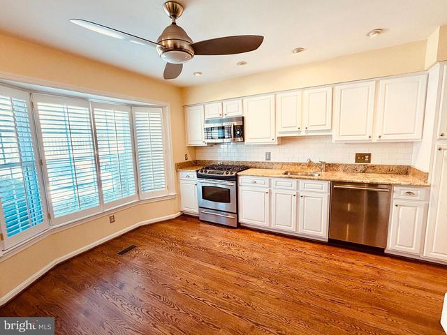 3023 MEETING ST, Falls Church, VA 22044