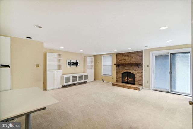 3023 MEETING ST, Falls Church, VA 22044