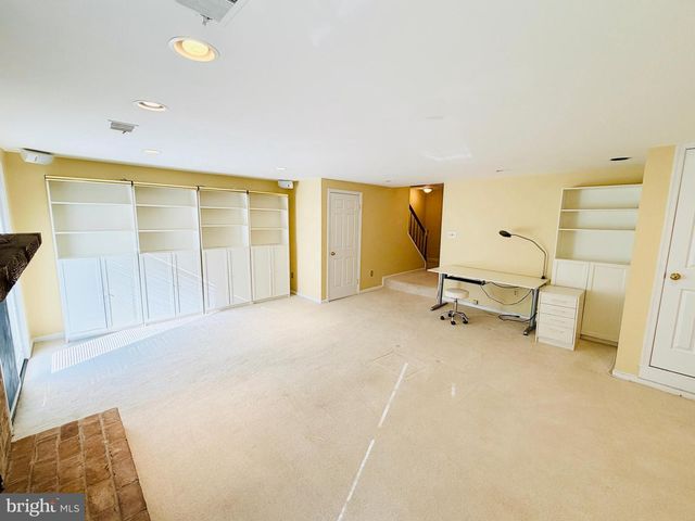 3023 MEETING ST, Falls Church, VA 22044