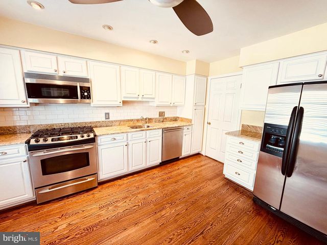 3023 MEETING ST, Falls Church, VA 22044