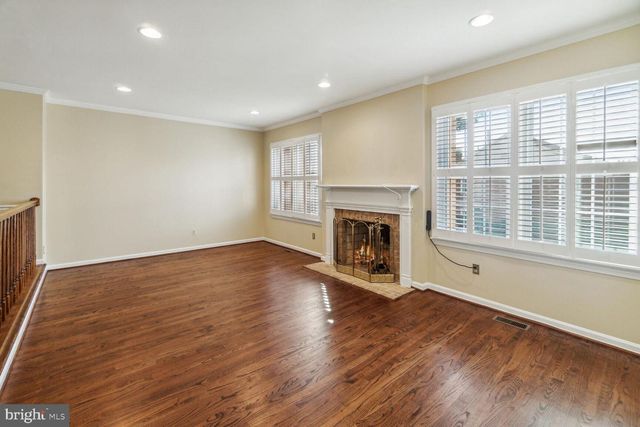 3023 MEETING ST, Falls Church, VA 22044