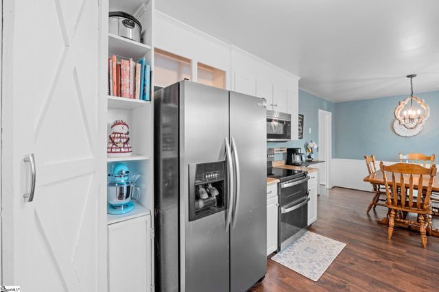 128 Buckey Court, Simpsonville, SC 29680