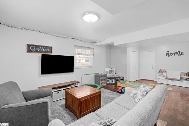 128 Buckey Court, Simpsonville, SC 29680