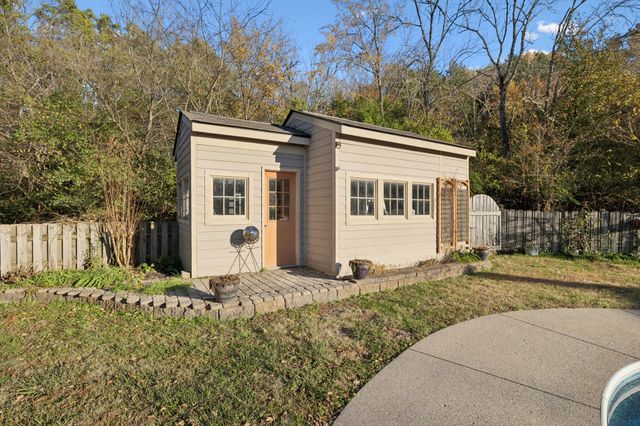 4451 Chandler Rd, Hermitage, TN 37076