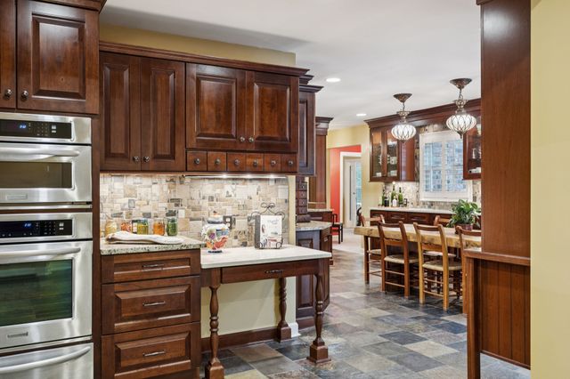 4451 Chandler Rd, Hermitage, TN 37076