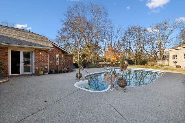 4451 Chandler Rd, Hermitage, TN 37076