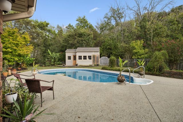 4451 Chandler Rd, Hermitage, TN 37076