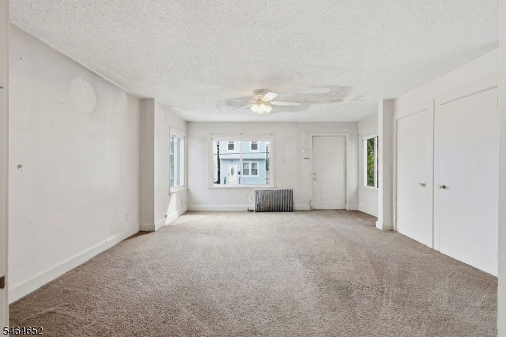 82 Berkshire Pl, Irvington Twp., NJ 07111 — photo 5