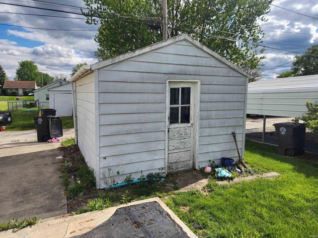 2706 Charlotte Avenue, Fort Wayne, IN 46805