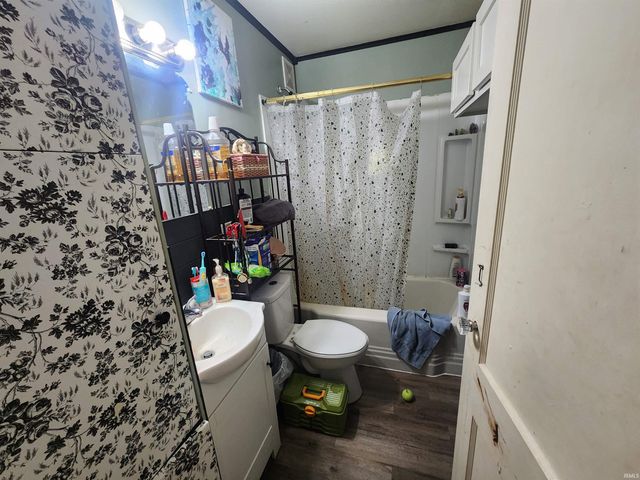 2706 Charlotte Avenue, Fort Wayne, IN 46805