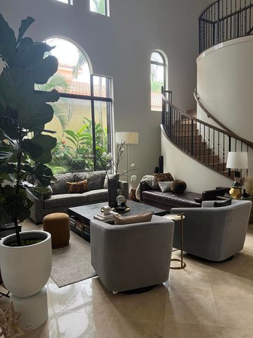 17921 Villa Club Way, Boca Raton, FL 33496