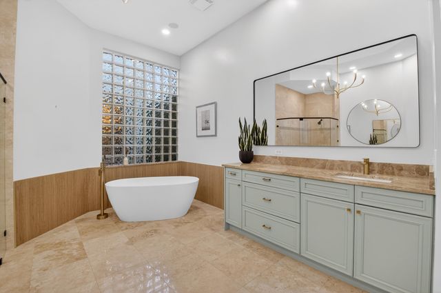 17921 Villa Club Way, Boca Raton, FL 33496