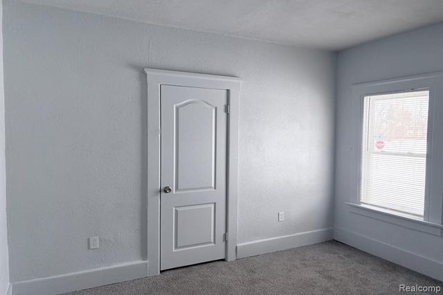 343 Elmhurst Street, Highland Park, MI 48203