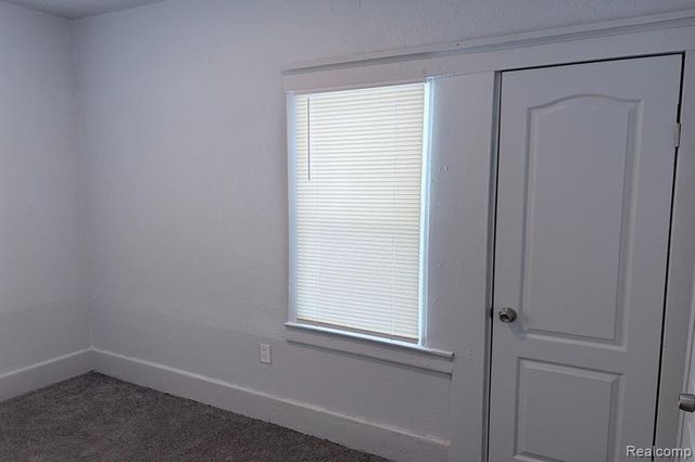 343 Elmhurst Street, Highland Park, MI 48203