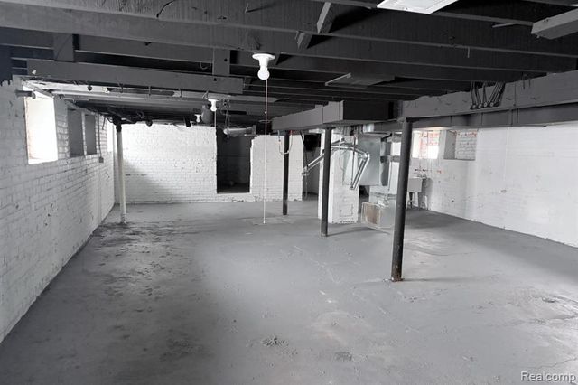 343 Elmhurst Street, Highland Park, MI 48203