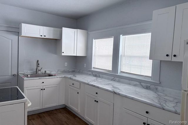 343 Elmhurst Street, Highland Park, MI 48203