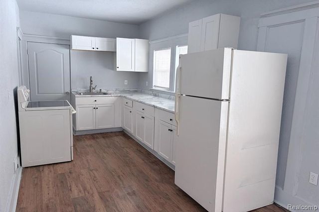 343 Elmhurst Street, Highland Park, MI 48203