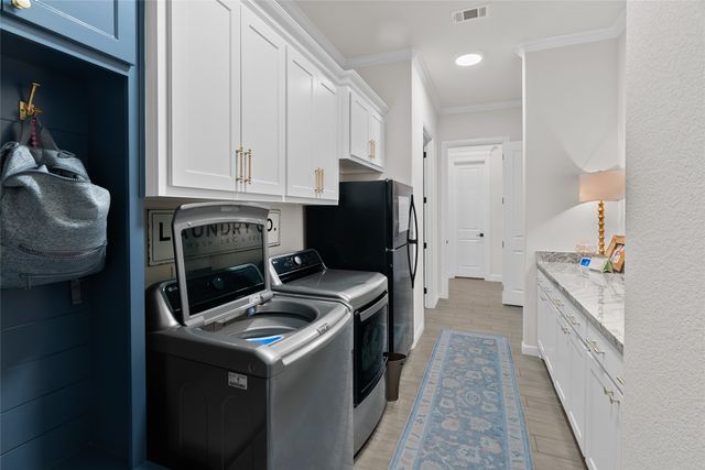 256 Agua Linda Drive, Godley, TX 76044