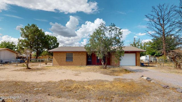 2665 La Luz Street, Las Cruces, NM 88007