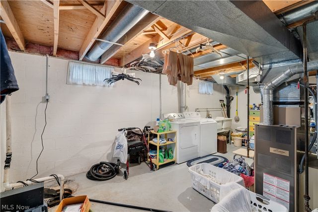 2684 Lydia Drive SW, Warren, OH 44481