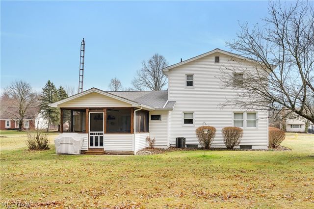 2684 Lydia Drive SW, Warren, OH 44481