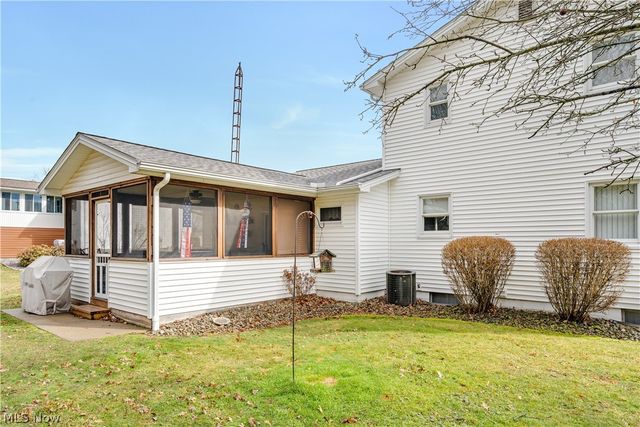 2684 Lydia Drive SW, Warren, OH 44481