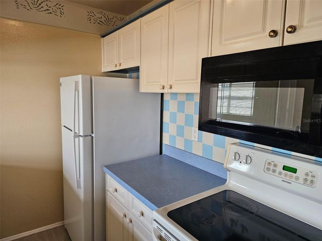 3851 59TH AVENUE W 3851, Bradenton, FL 34210