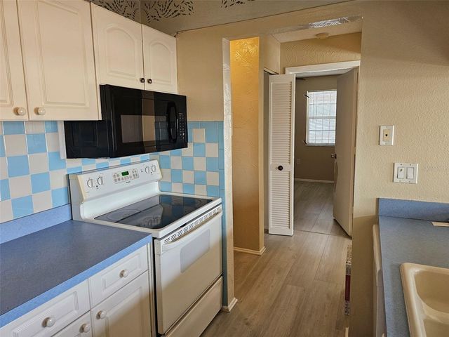 3851 59TH AVENUE W 3851, Bradenton, FL 34210