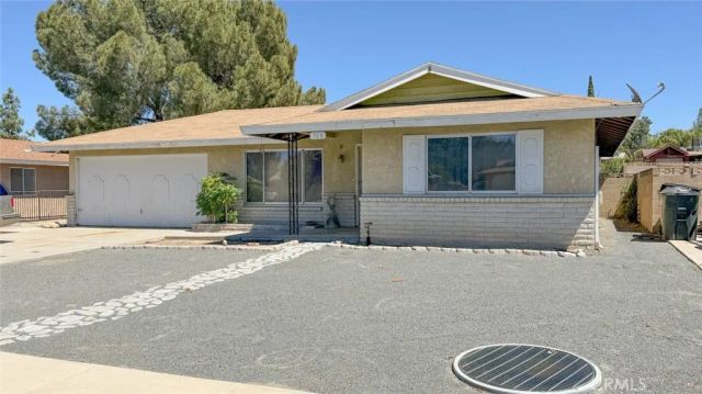 568 Kerilyn Lane, Hemet, CA 92544