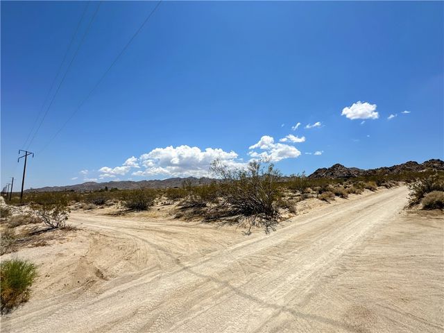 64100 Sullivan Road, Joshua Tree, CA 92252