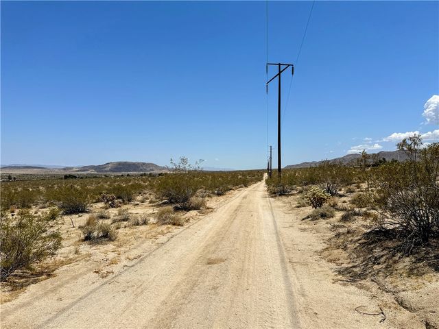 64100 Sullivan Road, Joshua Tree, CA 92252