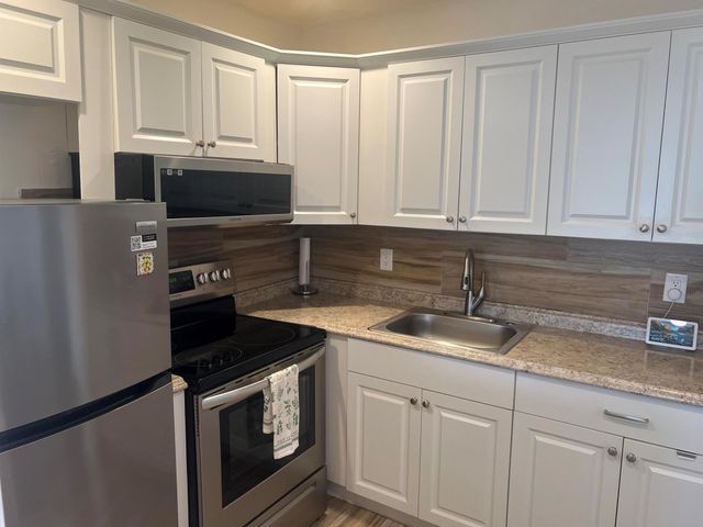 79 Dorset B, Boca Raton, FL 33434