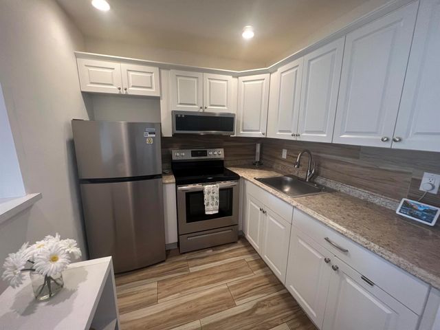 79 Dorset B, Boca Raton, FL 33434