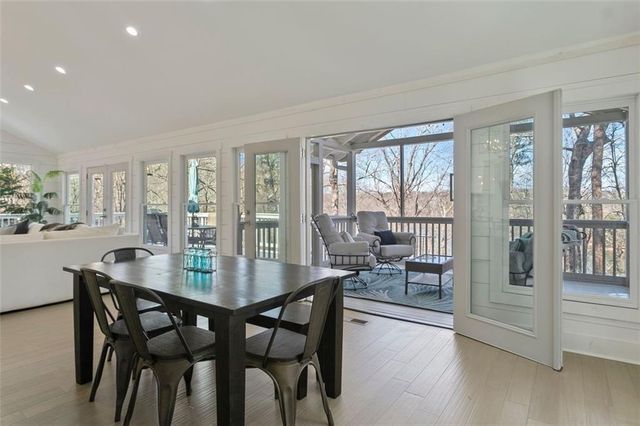 147 N Chestatee Point, Dawsonville, GA 30534