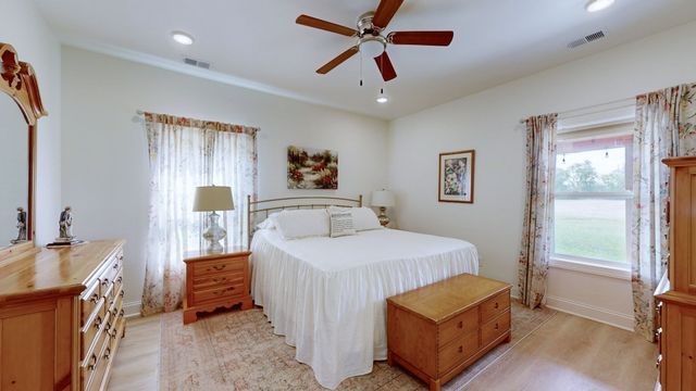 2569 Taylor Ln, Eagleville, TN 37060