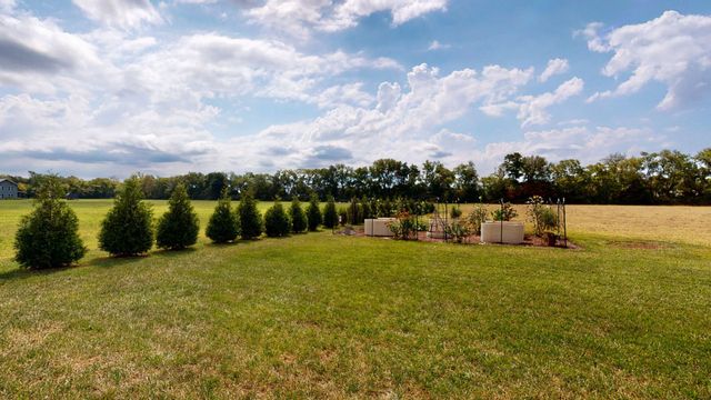 2569 Taylor Ln, Eagleville, TN 37060