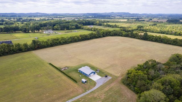 2569 Taylor Ln, Eagleville, TN 37060