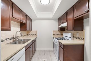 18961 Florida Street 2, Huntington Beach, CA 92648