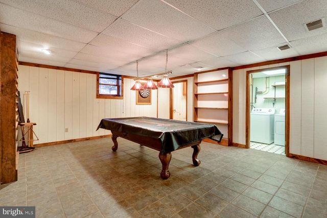 40 HARVEST RD, Lancaster, PA 17602