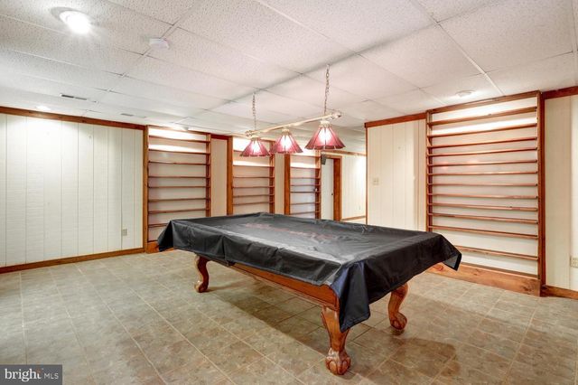 40 HARVEST RD, Lancaster, PA 17602