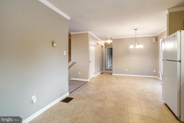 40 HARVEST RD, Lancaster, PA 17602